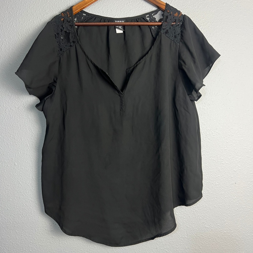 Torrid Blouse Top Black Lace Detail Flutter Sleeve‎ Career Wear Capsule  Size Lg